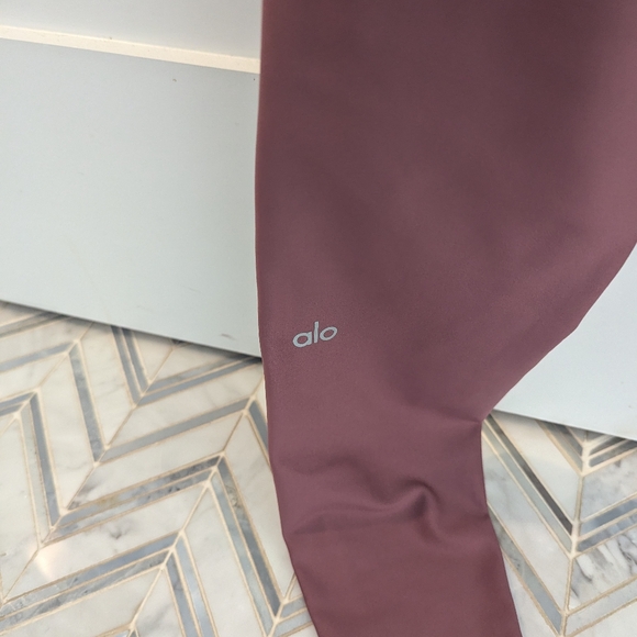 Alo Airlift lineup Leggings Small - Picture 4 of 7
